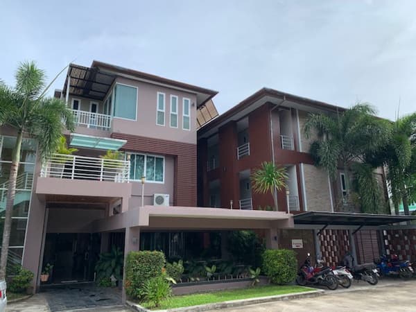 A stylish hotel on Bang Tao Beach — photo 1